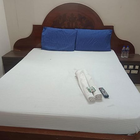 Sree Balaji Hotel - Lodge Каньякумарі Екстер'єр фото