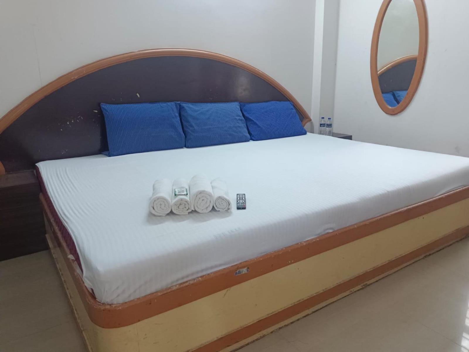 Sree Balaji Hotel - Lodge Каньякумарі Екстер'єр фото