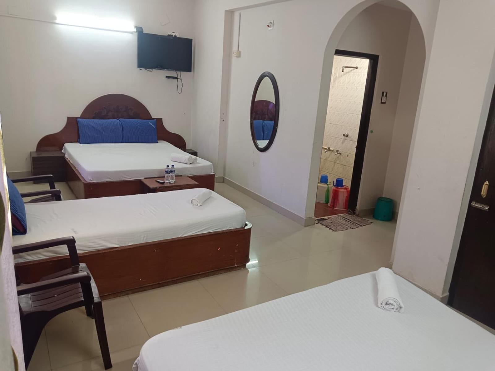 Sree Balaji Hotel - Lodge Каньякумарі Екстер'єр фото